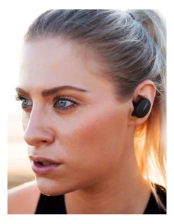 Buy ❤️ BOSE® Sport Earbuds Triple Black 🌟 -Fitbit Shop unnamed file 1462