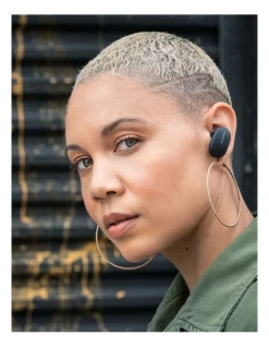 Best Pirce ✔️ BOSE® QuietComfort Earbuds Triple Black 😉 -Fitbit Shop unnamed file 1469