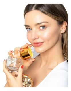 Budget ⌛ KORA Organics Turmeric Glow Sustainability Set 🌟 -Fitbit Shop unnamed file 413